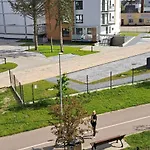Mila Z Duzym Tarasem I Miejscem Parkingowym Kolobřeh