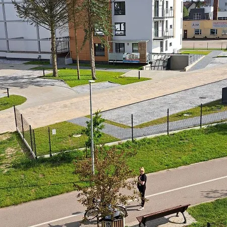 Mila Z Duzym Tarasem I Miejscem Parkingowym Kolobřeh