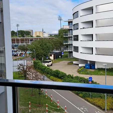 Mila Z Duzym Tarasem I Miejscem Parkingowym Apartment Kolobrzeg