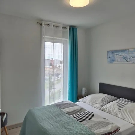 Mila Z Duzym Tarasem I Miejscem Parkingowym Apartmán