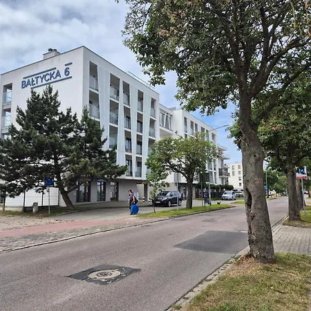Mila Z Duzym Tarasem I Miejscem Parkingowym * Kołobrzeg
